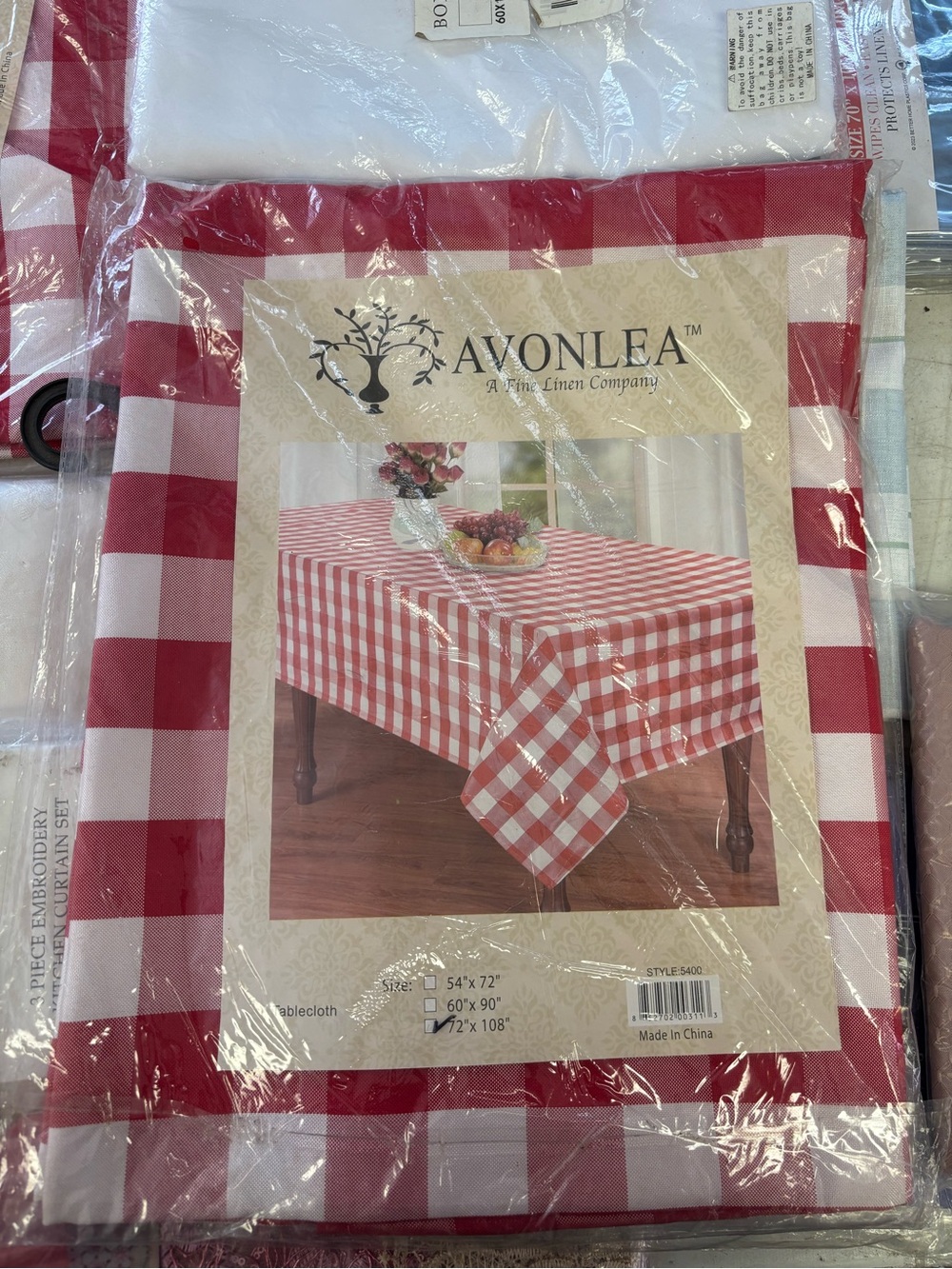 Avonlea 72x 120 Rectangle Tablecloth 🥰🥰🥰